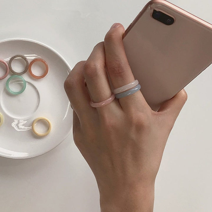 AOMU 5pcs/set Korea 2020 Chic Colorful Transparent Resin Acrylic Rings Hot Morandi Color Light Ring Women Party Jewelry Ring Set