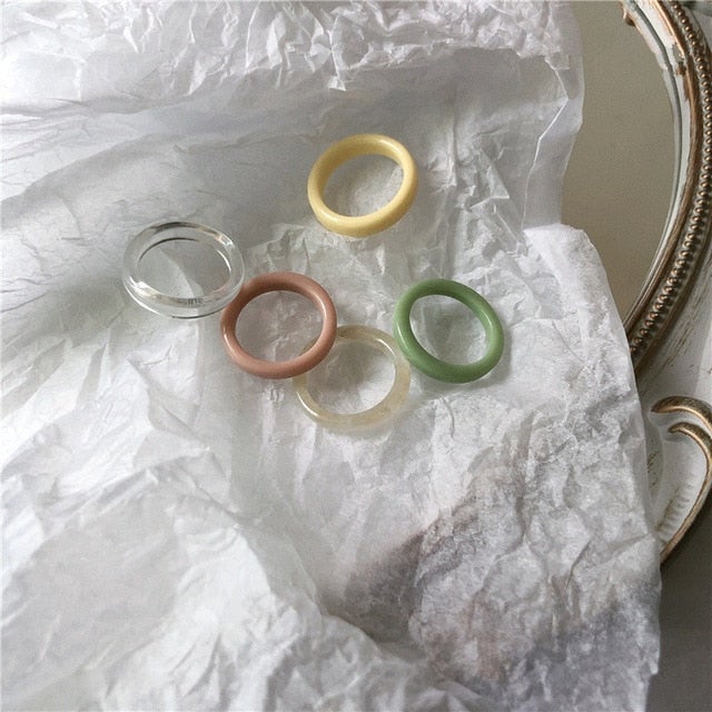 AOMU 5pcs/set Korea 2020 Chic Colorful Transparent Resin Acrylic Rings Hot Morandi Color Light Ring Women Party Jewelry Ring Set