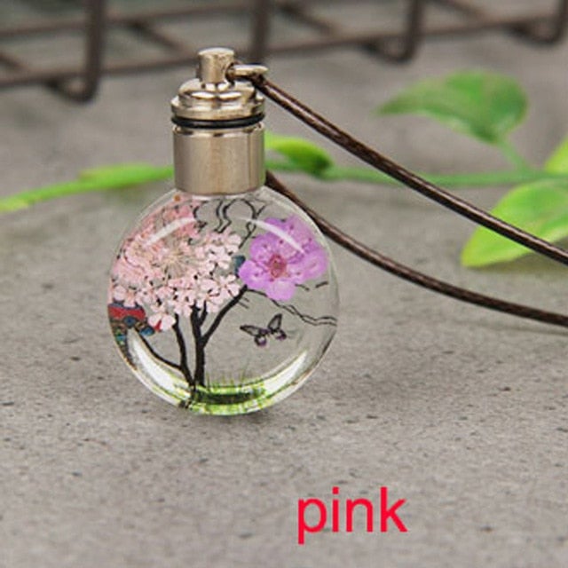 New Luminous Dried Flower Butterfly Glass Ball Women Necklace Pendant Rope Chain Necklace for Women Strip Leather Choker