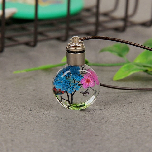 New Luminous Dried Flower Butterfly Glass Ball Women Necklace Pendant Rope Chain Necklace for Women Strip Leather Choker