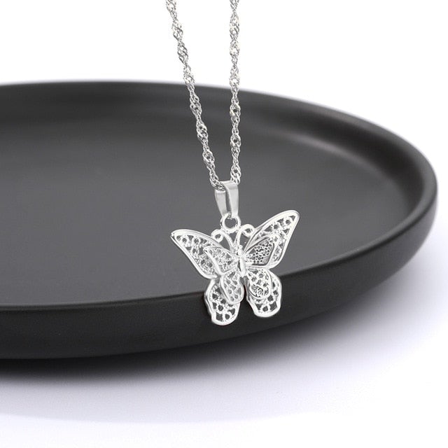 Gold Stainless Steel Stylish Butterfly Necklace Lovely Insect Animal Metal Necklace Chain Choker Woman Man Jewelry Mother's Day