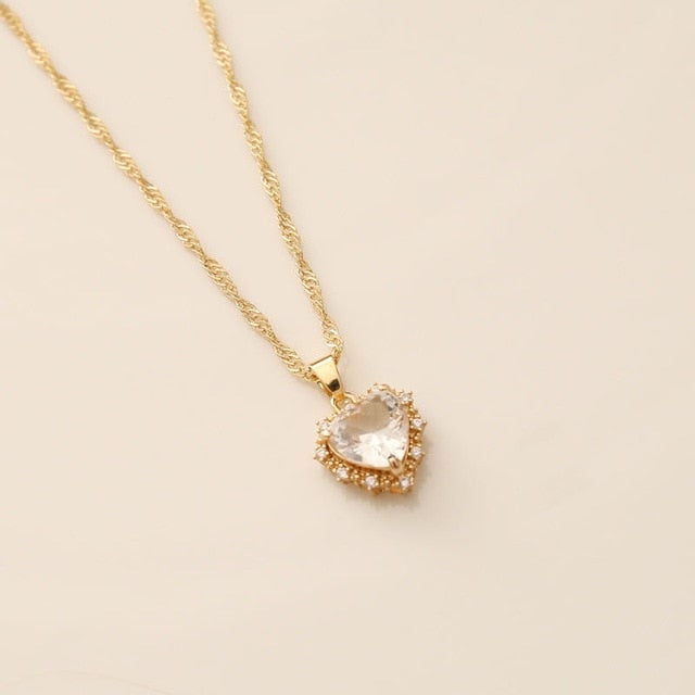 Gold Stainless Steel Stylish Butterfly Necklace Lovely Insect Animal Metal Necklace Chain Choker Woman Man Jewelry Mother's Day