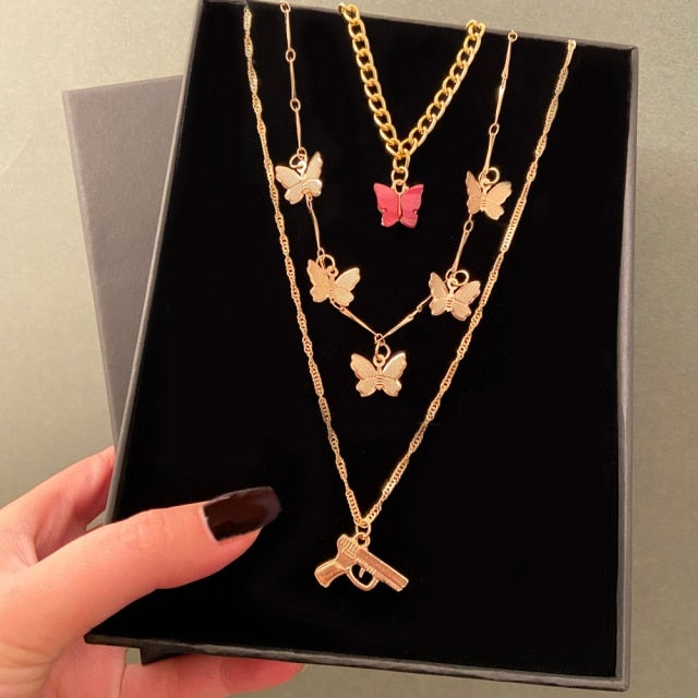 2021 Vintage Multilayer Acrylic Butterfly Choker Necklace Fashion Women Letter Golden Chain Layered Necklace Jewelry Party Gift