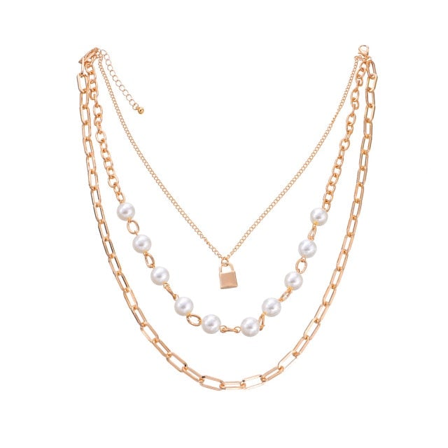 Antique Pearl Chain Necklace With Butterfly Pendant Charms Silvery Neck Jewelry For Women Party Gift Ideas