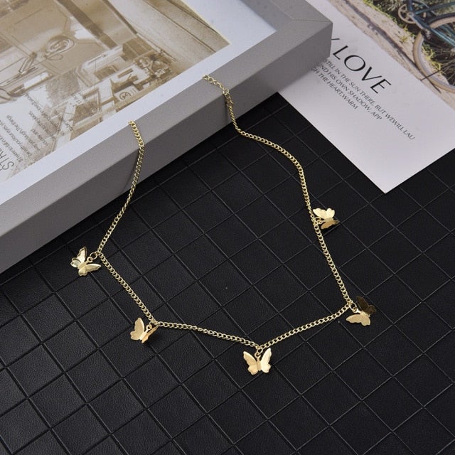 Sequined Butterfly Choker Necklace Love Romantic Chain Butterfly Necklace for Women Egirl Aesthetic Boho Fashion Jewelry Gift