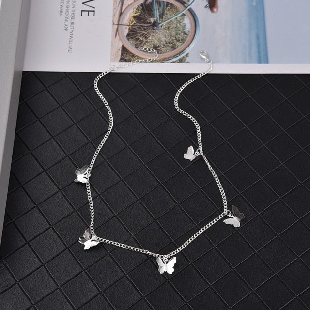 Sequined Butterfly Choker Necklace Love Romantic Chain Butterfly Necklace for Women Egirl Aesthetic Boho Fashion Jewelry Gift