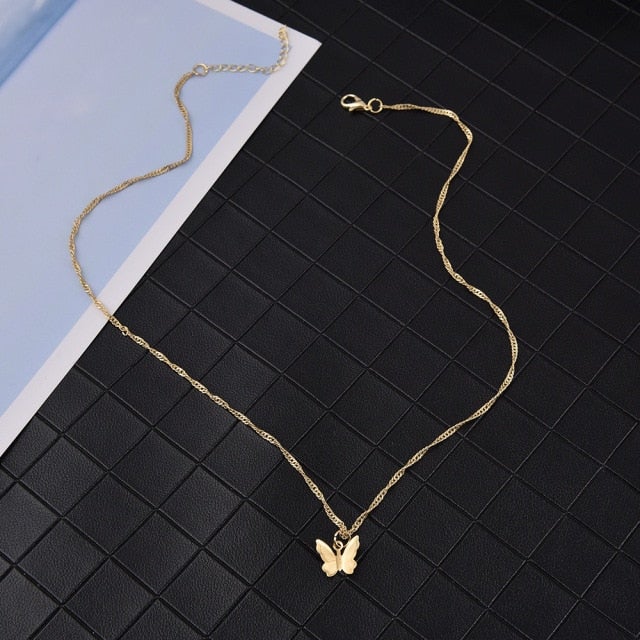 Sequined Butterfly Choker Necklace Love Romantic Chain Butterfly Necklace for Women Egirl Aesthetic Boho Fashion Jewelry Gift