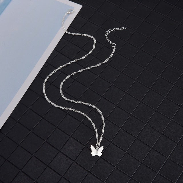 Sequined Butterfly Choker Necklace Love Romantic Chain Butterfly Necklace for Women Egirl Aesthetic Boho Fashion Jewelry Gift