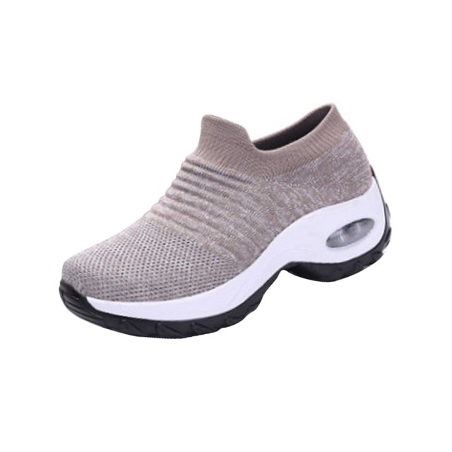 Running Sneakers Fashion Breathable Mesh Casual Shoes Platform Sneakers Men Platform Slip-On Sneakers Walking  zapatillas mujer