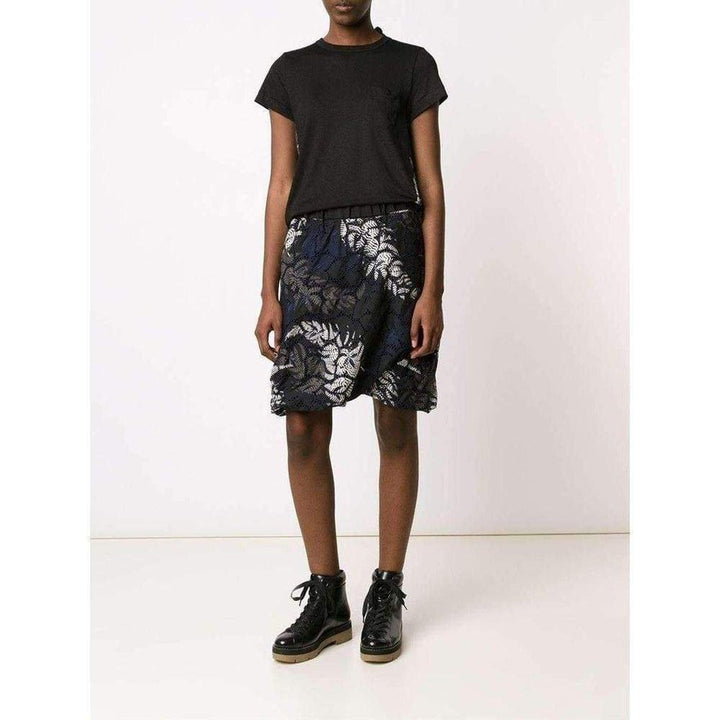 Back Pleat Black T-shirt