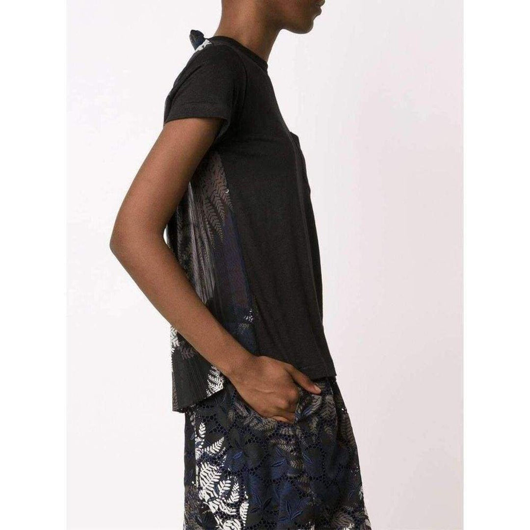 Back Pleat Black T-shirt