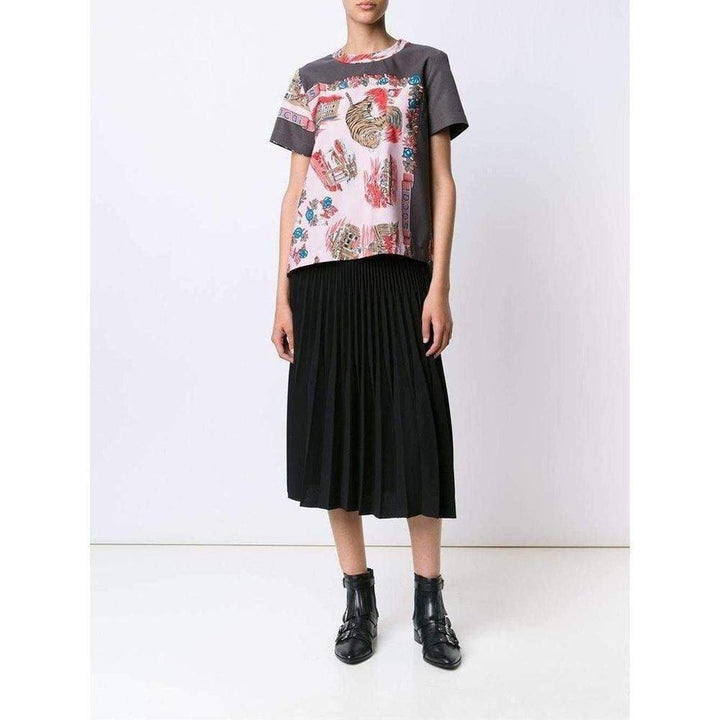 Souvenir Scarf Print T-Shirt