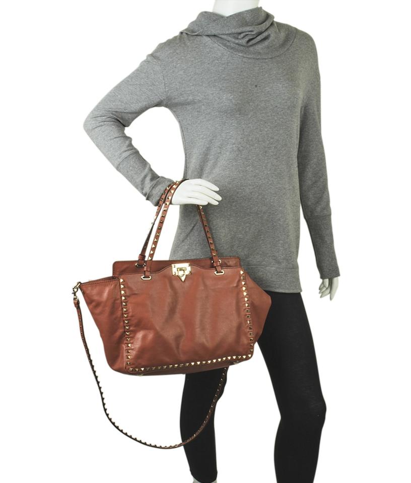 Valentino Medium Rockstud Trapeze Salmon 2- Way Pink Leather Tote